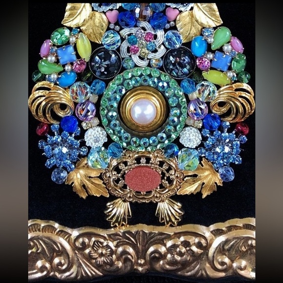 Framed Art Jewelry Christmas Tree - Picture 6 of 8